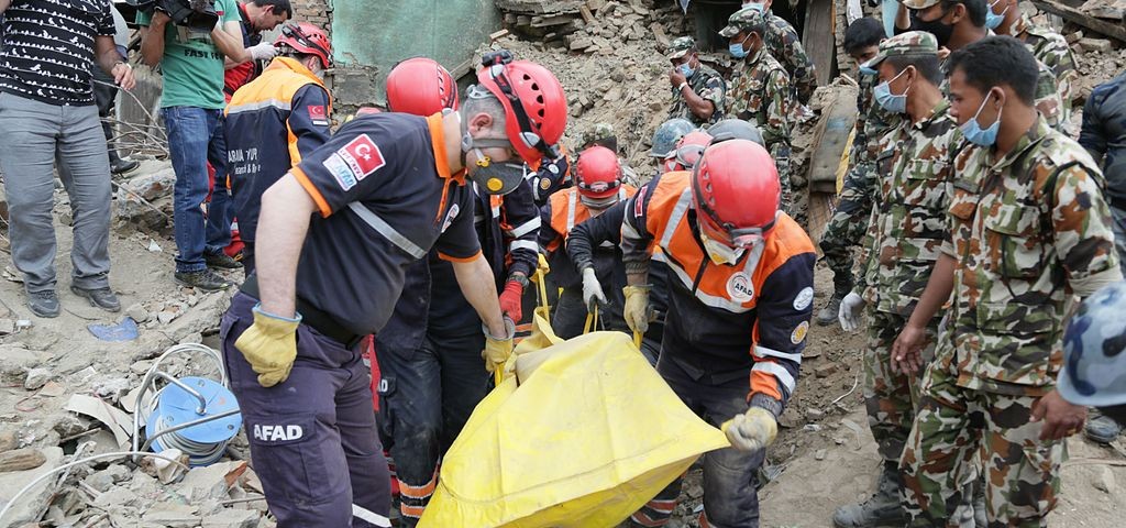 Nepal earthquake rescues